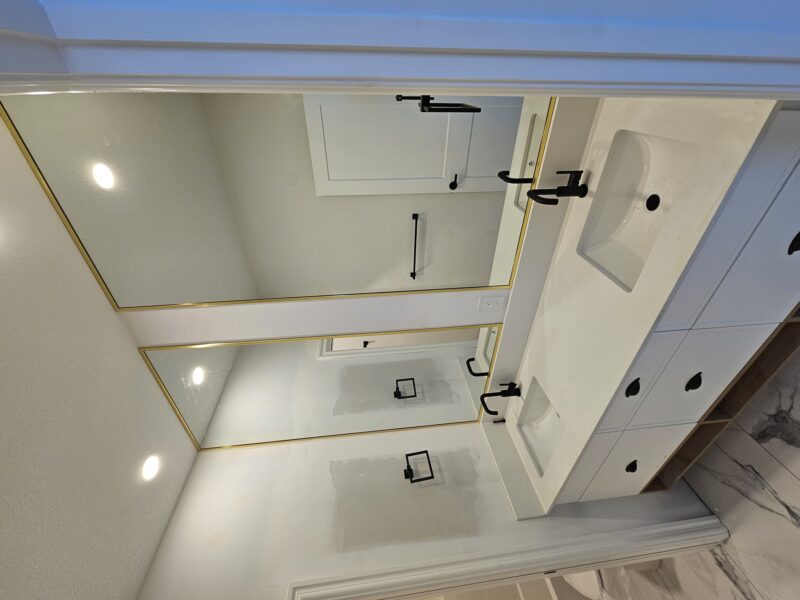 Mirrors (31)